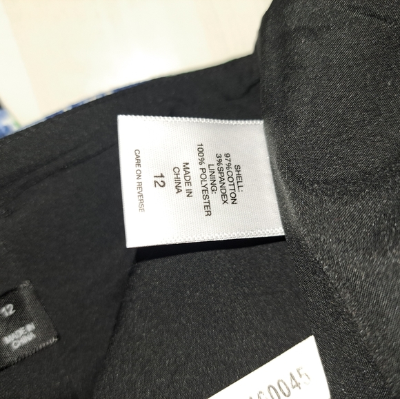 New York and Company Skirt - Picture 9 of 9